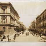 Affianco agli uffici sono appese alle pareti delle bellissime foto d�epoca...